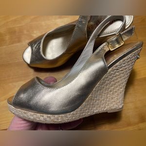 LILY PULITZER GIGI GOLD METALLIC WOVEN SLINGBACK WEDGE WOMENS SIZE 6